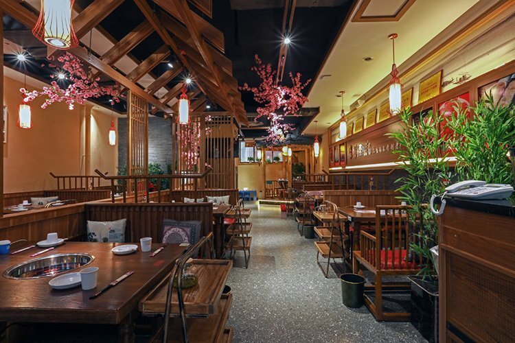 工業(yè)風(fēng)餐廳設(shè)計(jì)：粗糲質(zhì)感與現(xiàn)代格調(diào)的碰撞